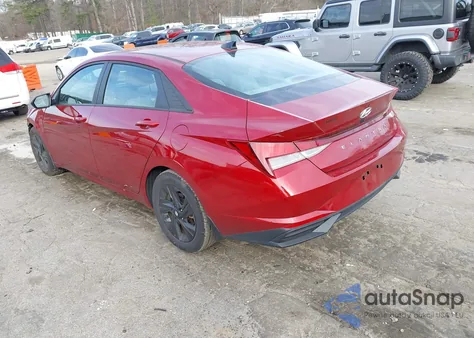 2023 Hyundai Elantra Sel z USA, uszkodzony, nr VIN KMHLM4AG1PU583682